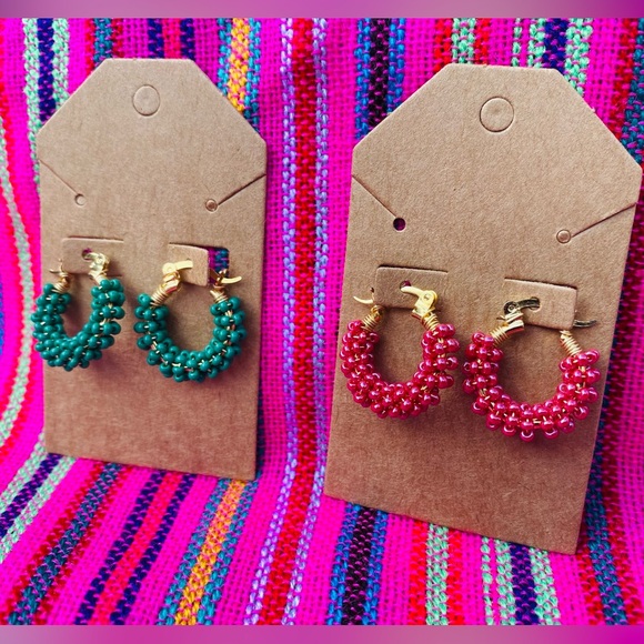 Hand beaded Mexican earrings - Picture 3 of 9